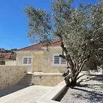 Seabreeze Villa Kali
