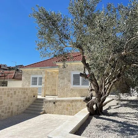 Seabreeze Villa Kali